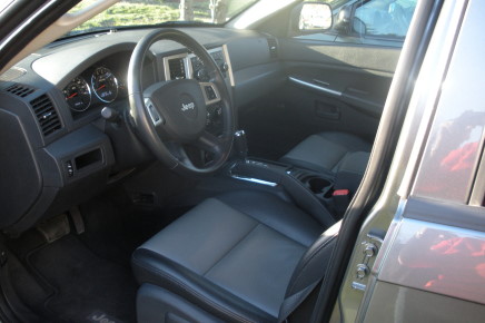 I've always loved two-tone interior! 